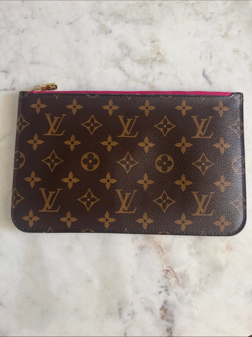 👜Auth. Louis Vuitton GM/ Mm Neverfull Pochette in Pivoine